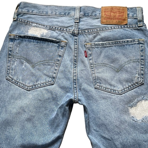 Levi’s 511 Men’s Slim Cut Off Denim Shorts Size 30 Distressed Light Wash Cotton - Picture 8 of 11